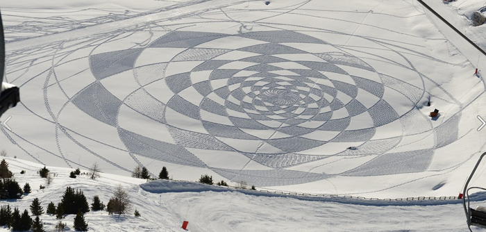 figure géométrique sur neige